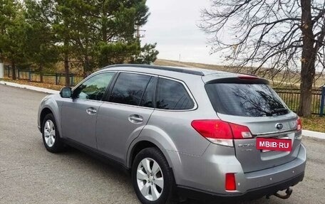 Subaru Outback IV рестайлинг, 2011 год, 1 100 000 рублей, 2 фотография