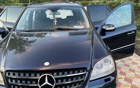 Mercedes-Benz M-Класс, 2006 год, 600 000 рублей, 1 фотография