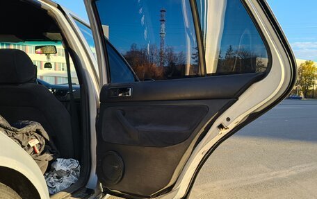 Volkswagen Golf IV, 1998 год, 390 000 рублей, 8 фотография