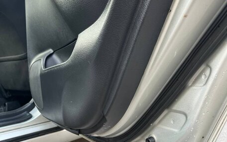 Toyota Avensis III рестайлинг, 2004 год, 615 000 рублей, 11 фотография