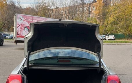 Toyota Avensis III рестайлинг, 2004 год, 615 000 рублей, 14 фотография