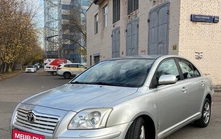 Toyota Avensis III рестайлинг, 2004 год, 615 000 рублей, 3 фотография