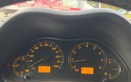 Toyota Avensis III рестайлинг, 2004 год, 615 000 рублей, 16 фотография