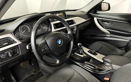 BMW 3 серия, 2017 год, 1 545 000 рублей, 12 фотография