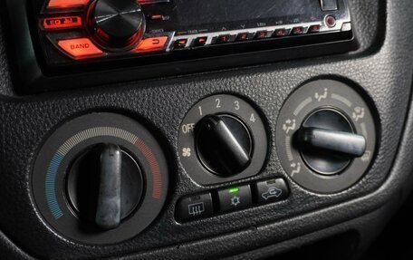 Mitsubishi Lancer IX, 2004 год, 399 000 рублей, 14 фотография