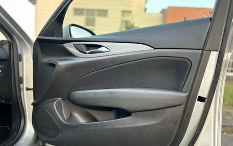 Opel Insignia II рестайлинг, 2018 год, 1 450 000 рублей, 6 фотография