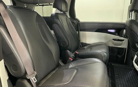 KIA Carnival, 2022 год, 4 250 000 рублей, 20 фотография