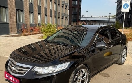 Honda Accord VIII рестайлинг, 2012 год, 1 750 000 рублей, 4 фотография