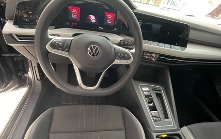 Volkswagen Golf VIII, 2022 год, 2 800 000 рублей, 5 фотография