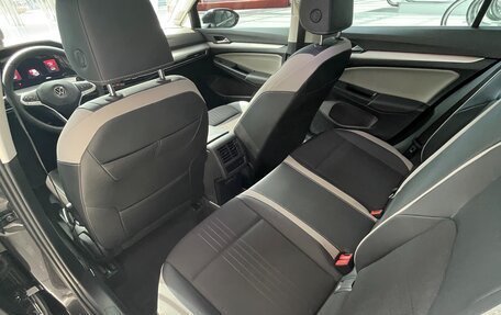 Volkswagen Golf VIII, 2022 год, 2 800 000 рублей, 7 фотография
