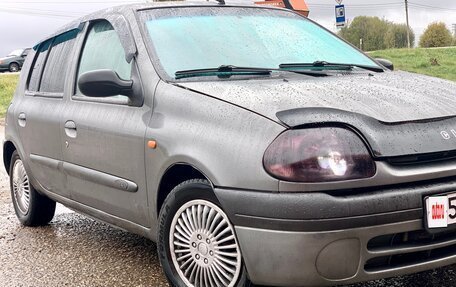Renault Clio II, 1999 год, 250 000 рублей, 2 фотография