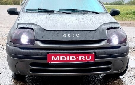 Renault Clio II, 1999 год, 250 000 рублей, 8 фотография