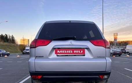 Mitsubishi Pajero Sport II рестайлинг, 2013 год, 1 900 000 рублей, 7 фотография