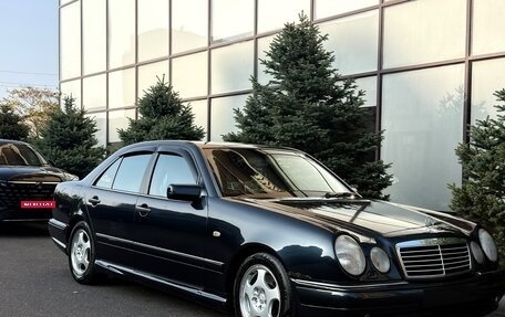 Mercedes-Benz E-Класс, 1996 год, 850 000 рублей, 1 фотография