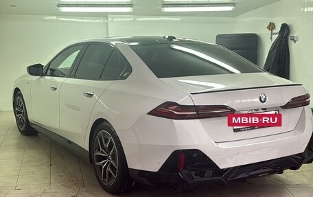 BMW 5 серия, 2024 год, 7 200 000 рублей, 8 фотография