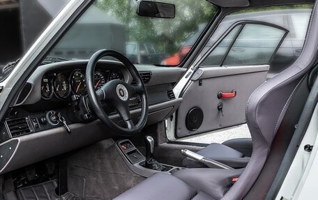 Porsche 911, 1995 год, 18 190 032 рублей, 10 фотография