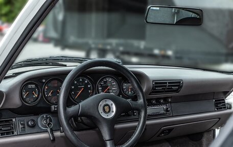 Porsche 911, 1995 год, 18 190 032 рублей, 11 фотография