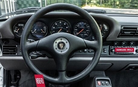 Porsche 911, 1995 год, 18 190 032 рублей, 12 фотография