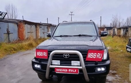 Toyota Land Cruiser 100 рестайлинг 2, 2004 год, 1 200 000 рублей, 1 фотография