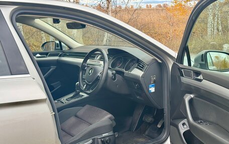 Volkswagen Passat B8 рестайлинг, 2015 год, 1 590 000 рублей, 8 фотография