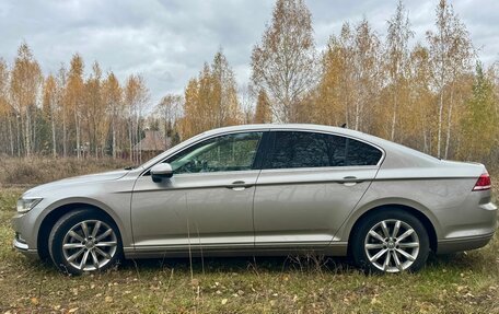 Volkswagen Passat B8 рестайлинг, 2015 год, 1 590 000 рублей, 7 фотография