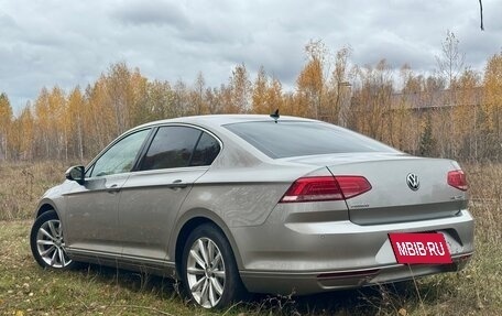 Volkswagen Passat B8 рестайлинг, 2015 год, 1 590 000 рублей, 3 фотография