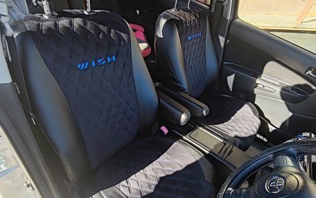 Toyota Wish II, 2006 год, 1 170 000 рублей, 20 фотография