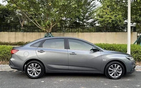 Chevrolet Monza, 2023 год, 980 007 рублей, 4 фотография