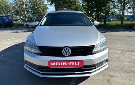 Volkswagen Jetta VII, 2014 год, 900 000 рублей, 2 фотография
