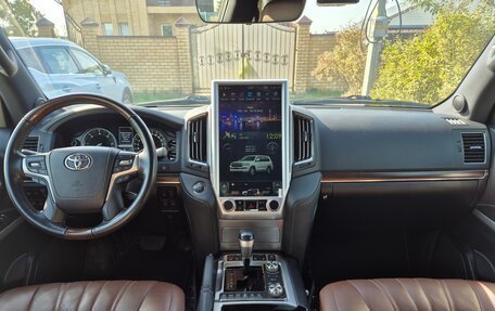Toyota Land Cruiser 200, 2020 год, 8 200 000 рублей, 7 фотография