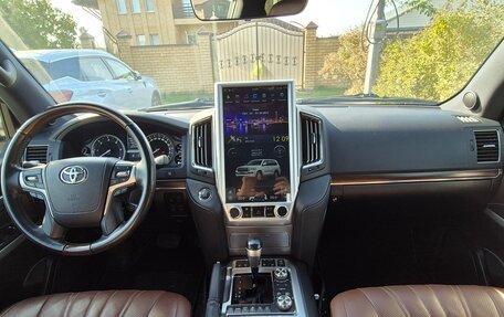 Toyota Land Cruiser 200, 2020 год, 8 200 000 рублей, 10 фотография