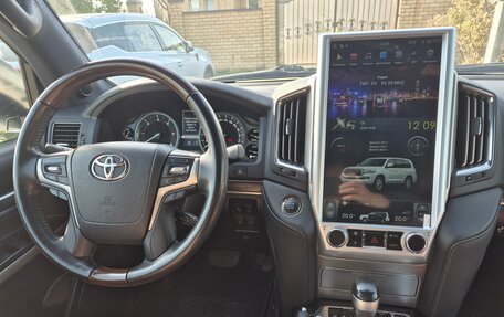 Toyota Land Cruiser 200, 2020 год, 8 200 000 рублей, 9 фотография