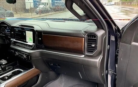 Chevrolet Silverado, 2024 год, 7 999 999 рублей, 16 фотография