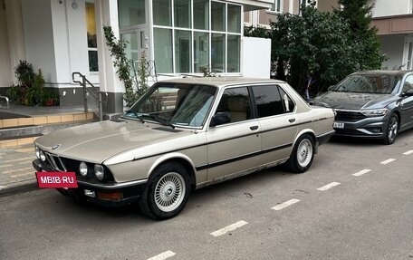 BMW 5 серия, 1984 год, 490 000 рублей, 5 фотография