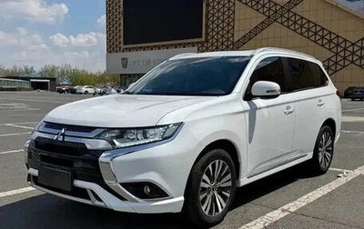 Mitsubishi Outlander III рестайлинг 3, 2022 год, 1 850 888 рублей, 1 фотография