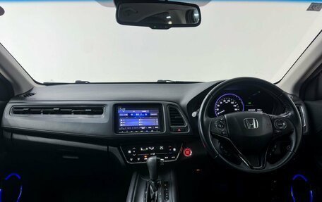 Honda Vezel, 2020 год, 2 400 000 рублей, 12 фотография