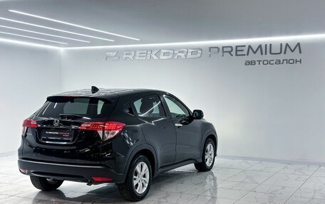 Honda Vezel, 2020 год, 2 400 000 рублей, 22 фотография