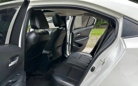 Toyota Corolla, 2022 год, 1 329 000 рублей, 5 фотография