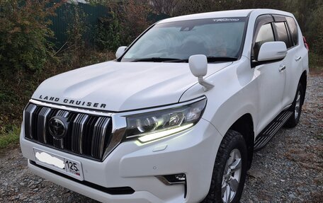 Toyota Land Cruiser Prado 150 рестайлинг, 2018 год, 4 050 000 рублей, 2 фотография