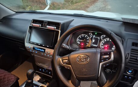 Toyota Land Cruiser Prado 150 рестайлинг, 2018 год, 4 050 000 рублей, 7 фотография