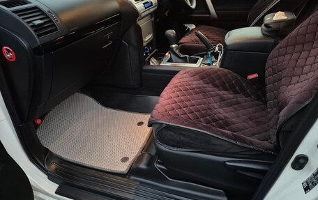 Toyota Land Cruiser Prado 150 рестайлинг, 2018 год, 4 050 000 рублей, 9 фотография