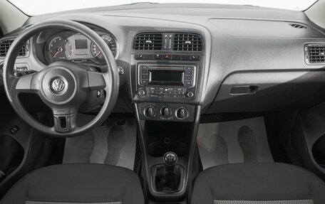 Volkswagen Polo VI (EU Market), 2013 год, 749 000 рублей, 10 фотография