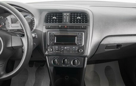 Volkswagen Polo VI (EU Market), 2013 год, 749 000 рублей, 17 фотография
