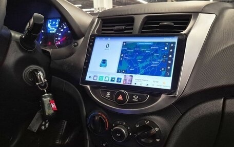 Hyundai Solaris II рестайлинг, 2016 год, 985 000 рублей, 13 фотография