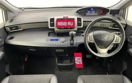 Honda Freed I, 2016 год, 784 000 рублей, 6 фотография