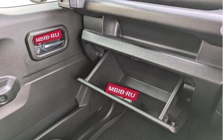 Suzuki Jimny, 2023 год, 2 260 004 рублей, 16 фотография