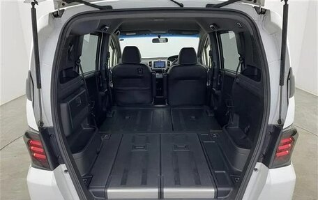 Honda Freed I, 2016 год, 784 000 рублей, 28 фотография