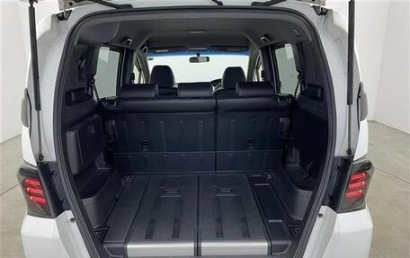 Honda Freed I, 2016 год, 784 000 рублей, 27 фотография