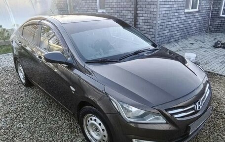 Hyundai Solaris II рестайлинг, 2015 год, 870 000 рублей, 4 фотография