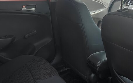 Hyundai Solaris II рестайлинг, 2015 год, 870 000 рублей, 9 фотография
